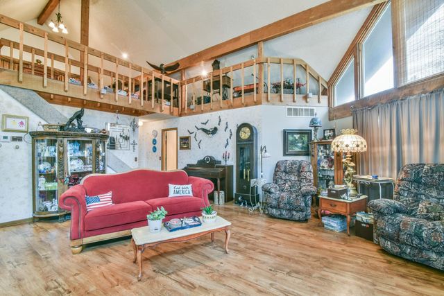 1107 Monroe, Harper, KS 67058