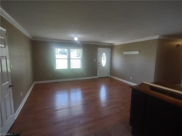 42 Kirk Street, Thomasville, NC 27360