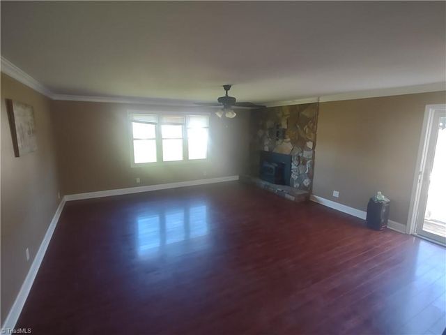 42 Kirk Street, Thomasville, NC 27360