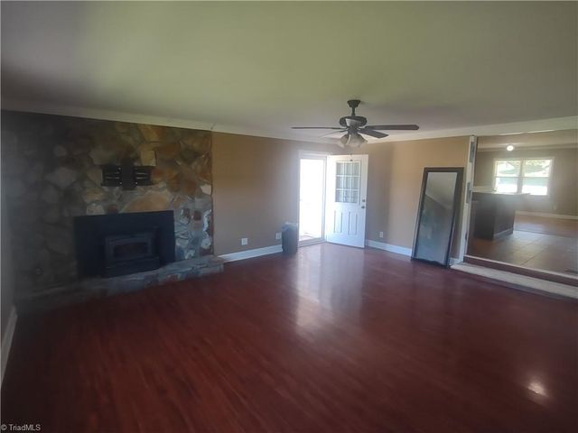 42 Kirk Street, Thomasville, NC 27360