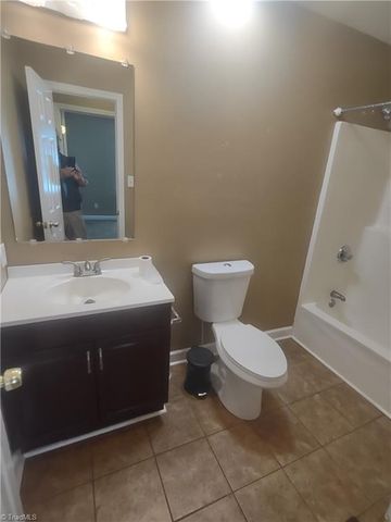 42 Kirk Street, Thomasville, NC 27360