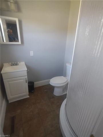 42 Kirk Street, Thomasville, NC 27360