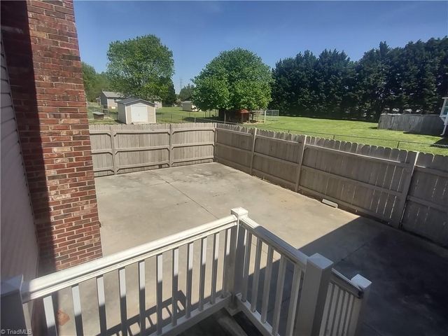 42 Kirk Street, Thomasville, NC 27360