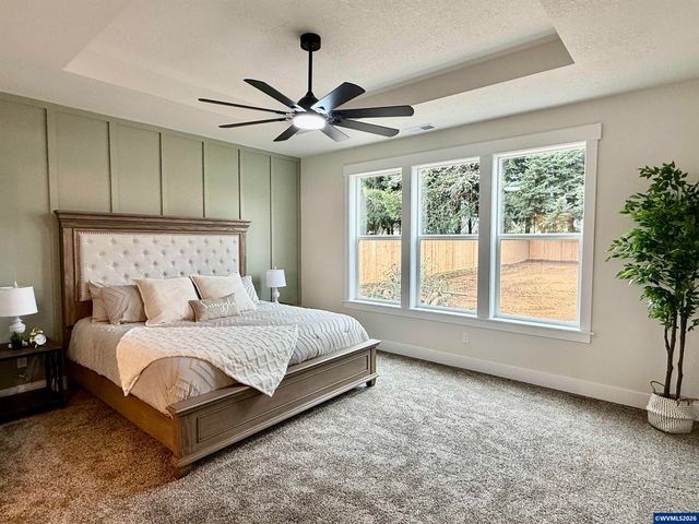 215 NE Broadway St, Sublimity, OR 97385