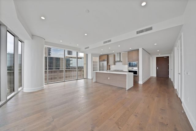 7901 Windrose Avenue 803, Plano, TX 75024