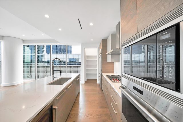 7901 Windrose Avenue 803, Plano, TX 75024