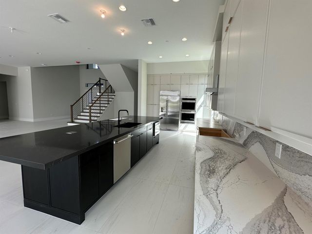 9148 Coral Isles Circle {Lot 13}, Palm Beach Gardens, FL 33412