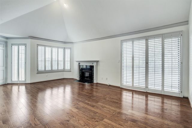 5220 Weslayan Street 310, Houston, TX 77005