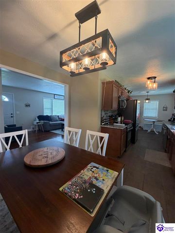 149 N Deepwood Drive, Radcliff, KY 40160