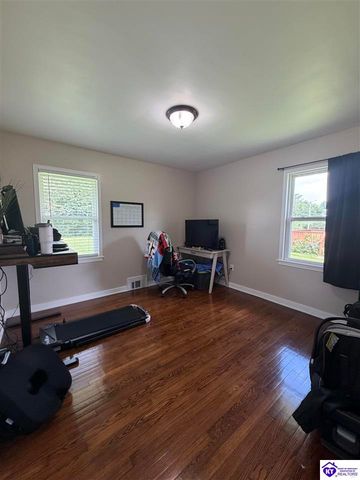149 N Deepwood Drive, Radcliff, KY 40160