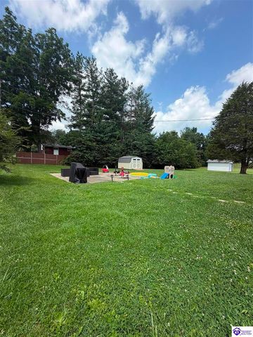 149 N Deepwood Drive, Radcliff, KY 40160