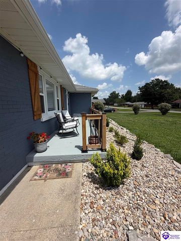 149 N Deepwood Drive, Radcliff, KY 40160