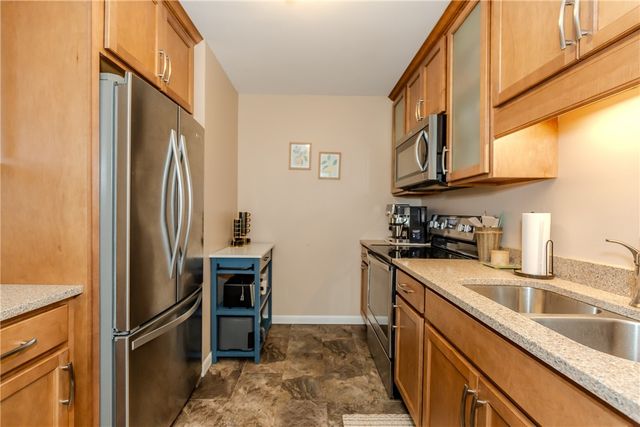 11 Village Court 11, West Warwick, RI 02893