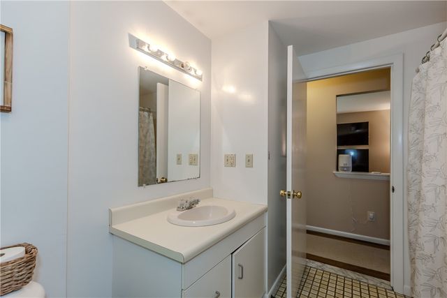 11 Village Court 11, West Warwick, RI 02893