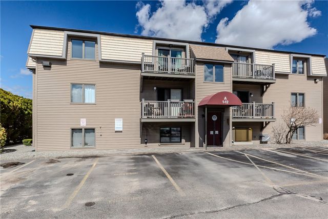 11 Village Court 11, West Warwick, RI 02893