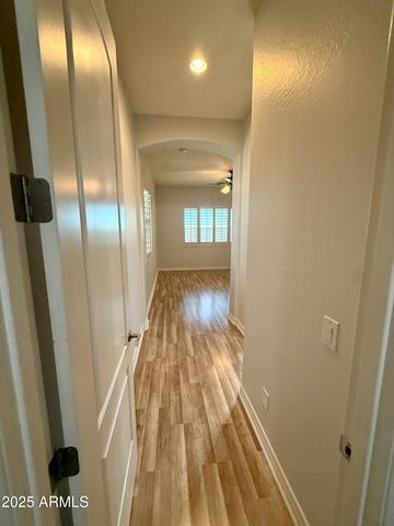 5703 S PARKCREST Street, Gilbert, AZ 85298