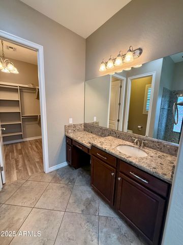 5703 S PARKCREST Street, Gilbert, AZ 85298