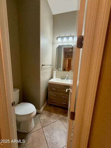 5703 S PARKCREST Street, Gilbert, AZ 85298