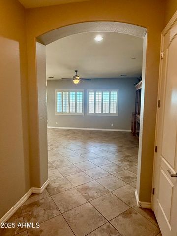 5703 S PARKCREST Street, Gilbert, AZ 85298