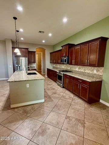 5703 S PARKCREST Street, Gilbert, AZ 85298