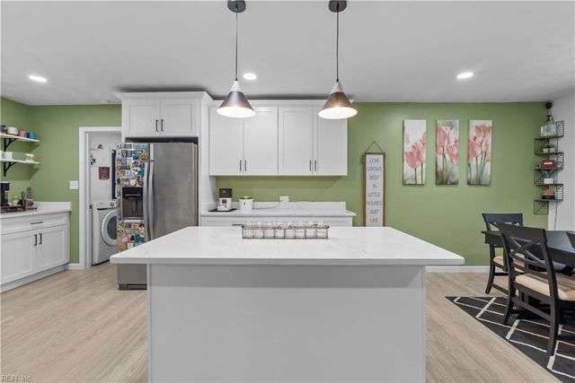 832 Parapet RD, Chesapeake, VA 23323