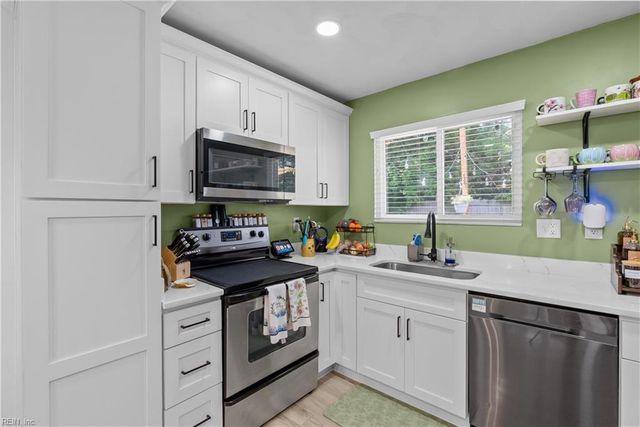 832 Parapet RD, Chesapeake, VA 23323