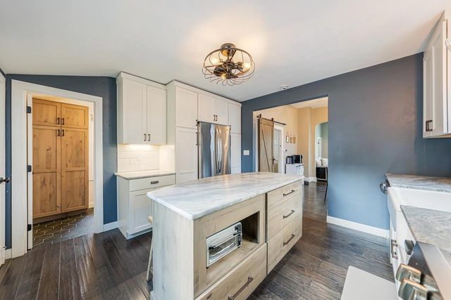 203 W DIVISION STREET, Kaukauna, WI 54130