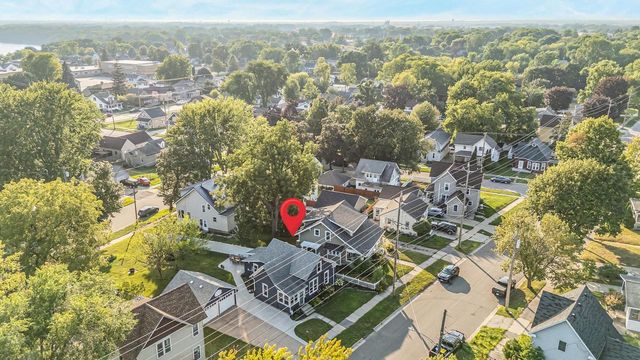 203 W DIVISION STREET, Kaukauna, WI 54130