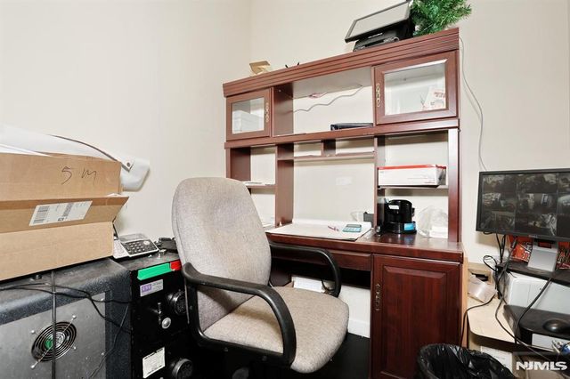 187 Rivervale Road, River Vale, NJ 07675