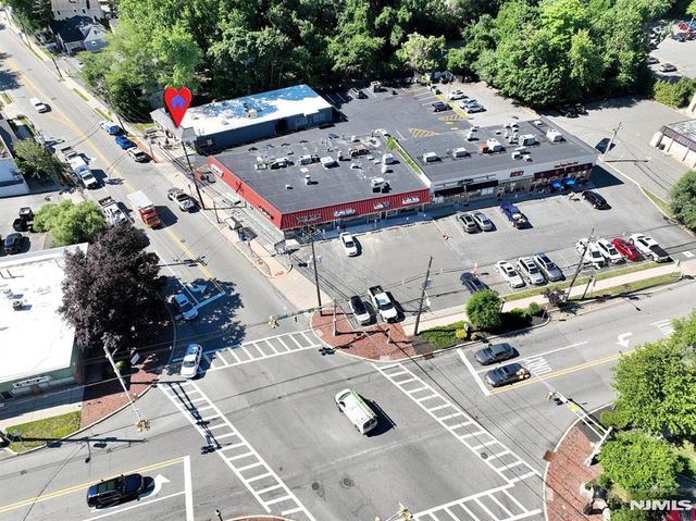 187 Rivervale Road, River Vale, NJ 07675