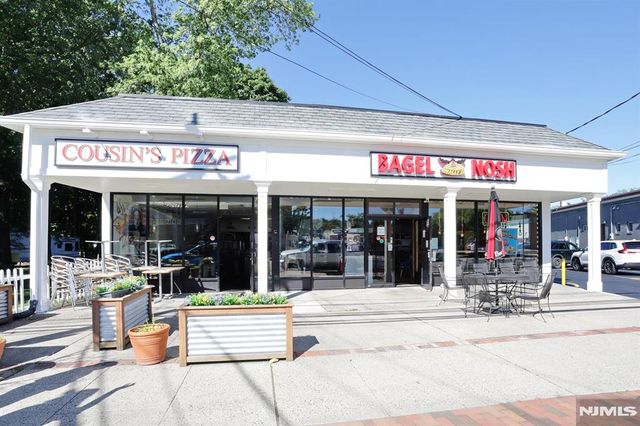 187 Rivervale Road, River Vale, NJ 07675