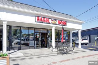 187 Rivervale Road, River Vale, NJ 07675