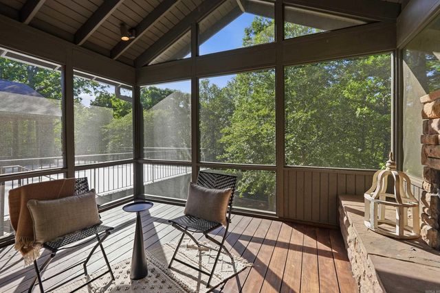 95 Robinwood Drive, Little Rock, AR 72227