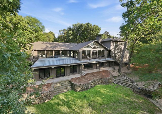 95 Robinwood Drive, Little Rock, AR 72227