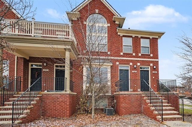 1582 Devon Lane, Troy, MI 48084