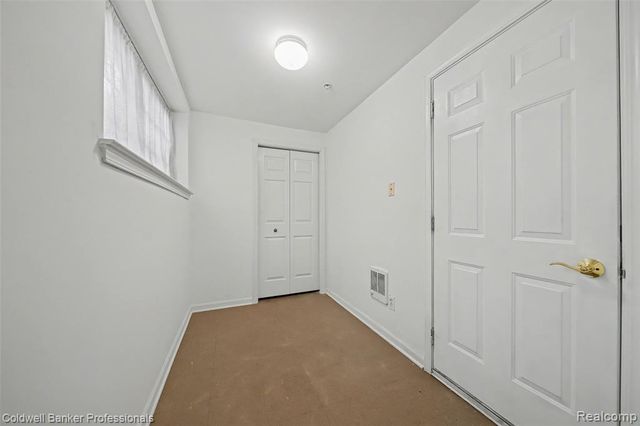 1582 Devon Lane, Troy, MI 48084