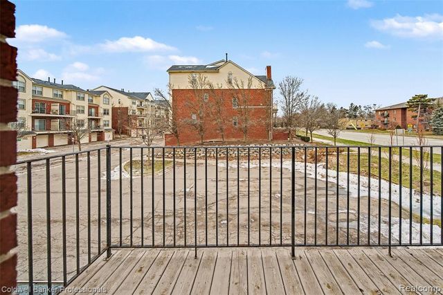 1582 Devon Lane, Troy, MI 48084