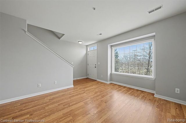 1582 Devon Lane, Troy, MI 48084