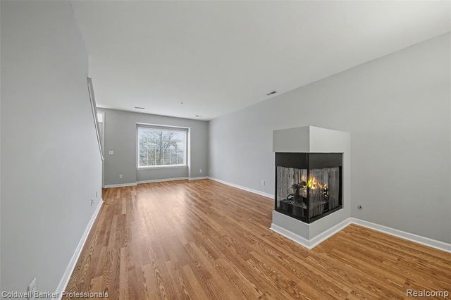 1582 Devon Lane, Troy, MI 48084