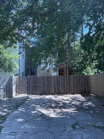 1504 S Hamlin Avenue, Chicago, IL 60623