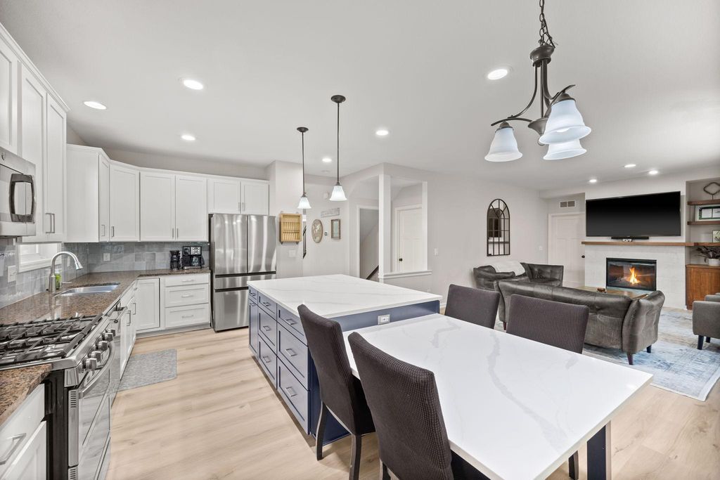 4515 Yellowstone Lane N, Plymouth, MN 55446