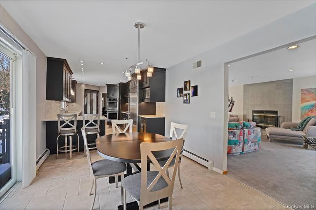 130 Bramblebrook Road, Ardsley, NY 10502