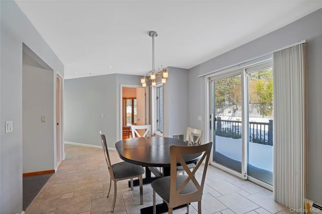 130 Bramblebrook Road, Ardsley, NY 10502