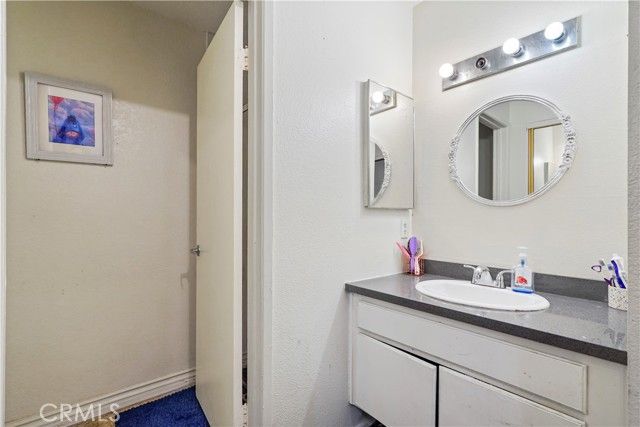 21219 Roscoe, Canoga Park (los Angeles), CA 91304