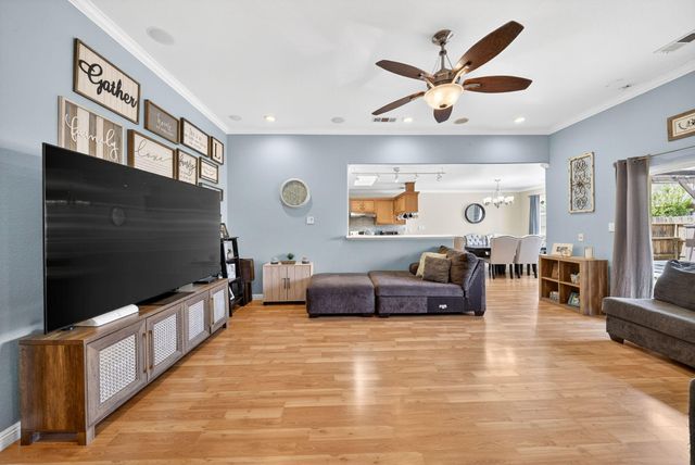 916 W Jordon Street, Porterville, CA 93257