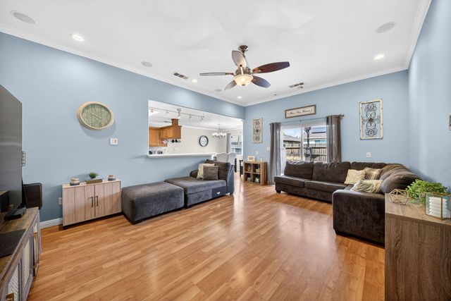 916 W Jordon Street, Porterville, CA 93257