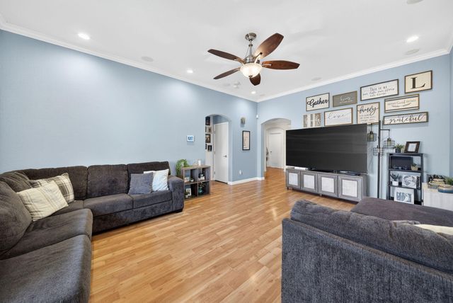 916 W Jordon Street, Porterville, CA 93257