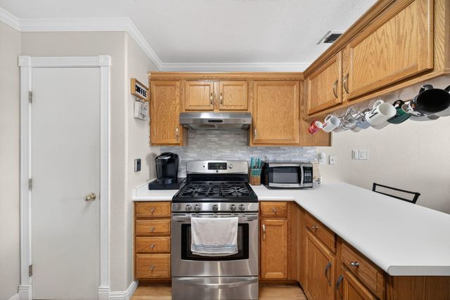 916 W Jordon Street, Porterville, CA 93257