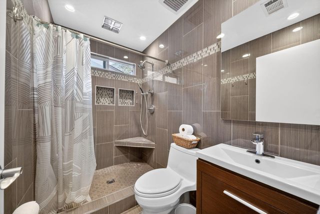 916 W Jordon Street, Porterville, CA 93257