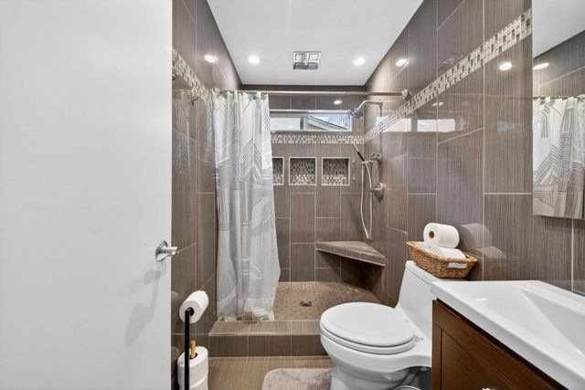 916 W Jordon Street, Porterville, CA 93257